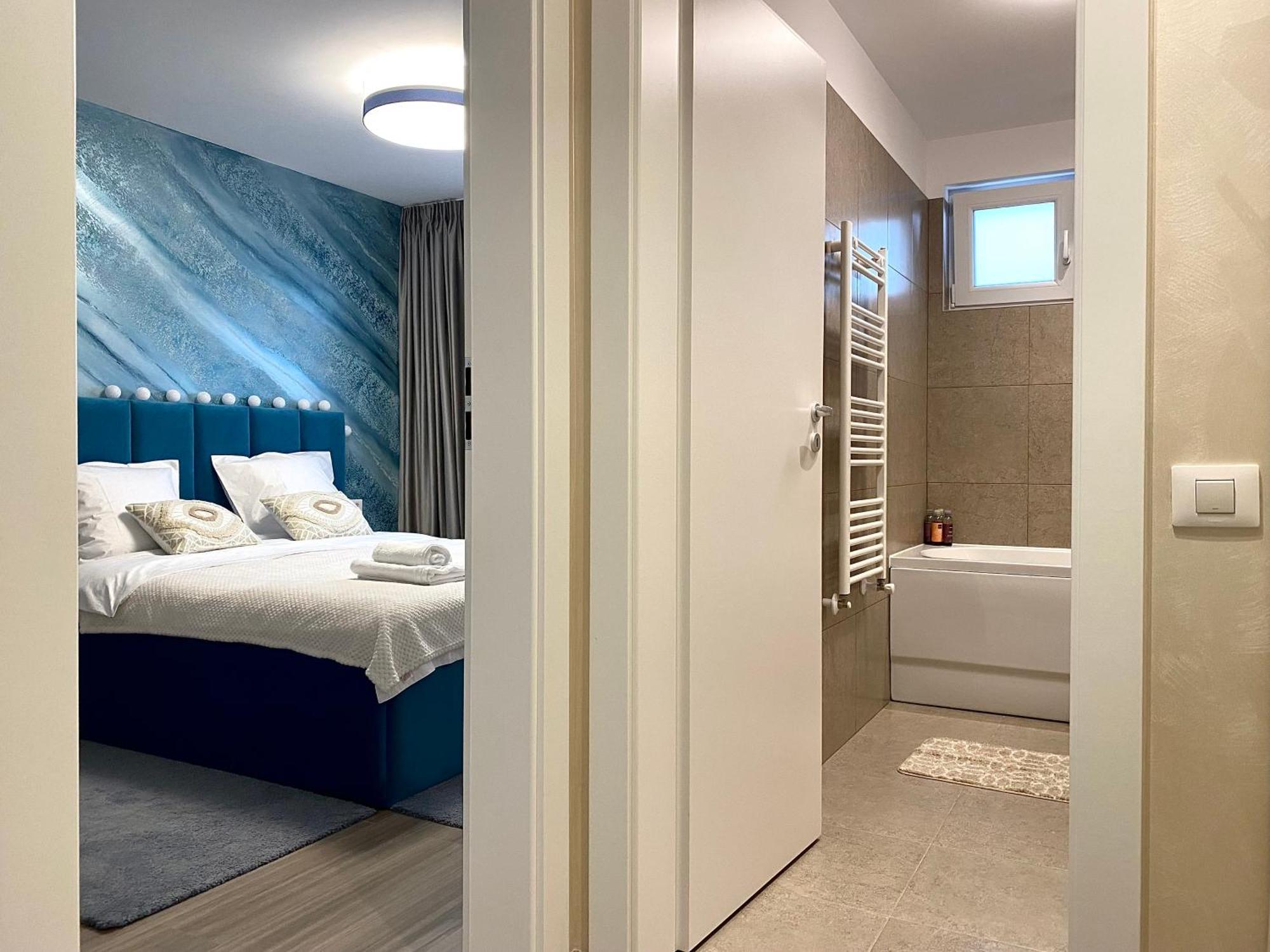 Apartament Away From *